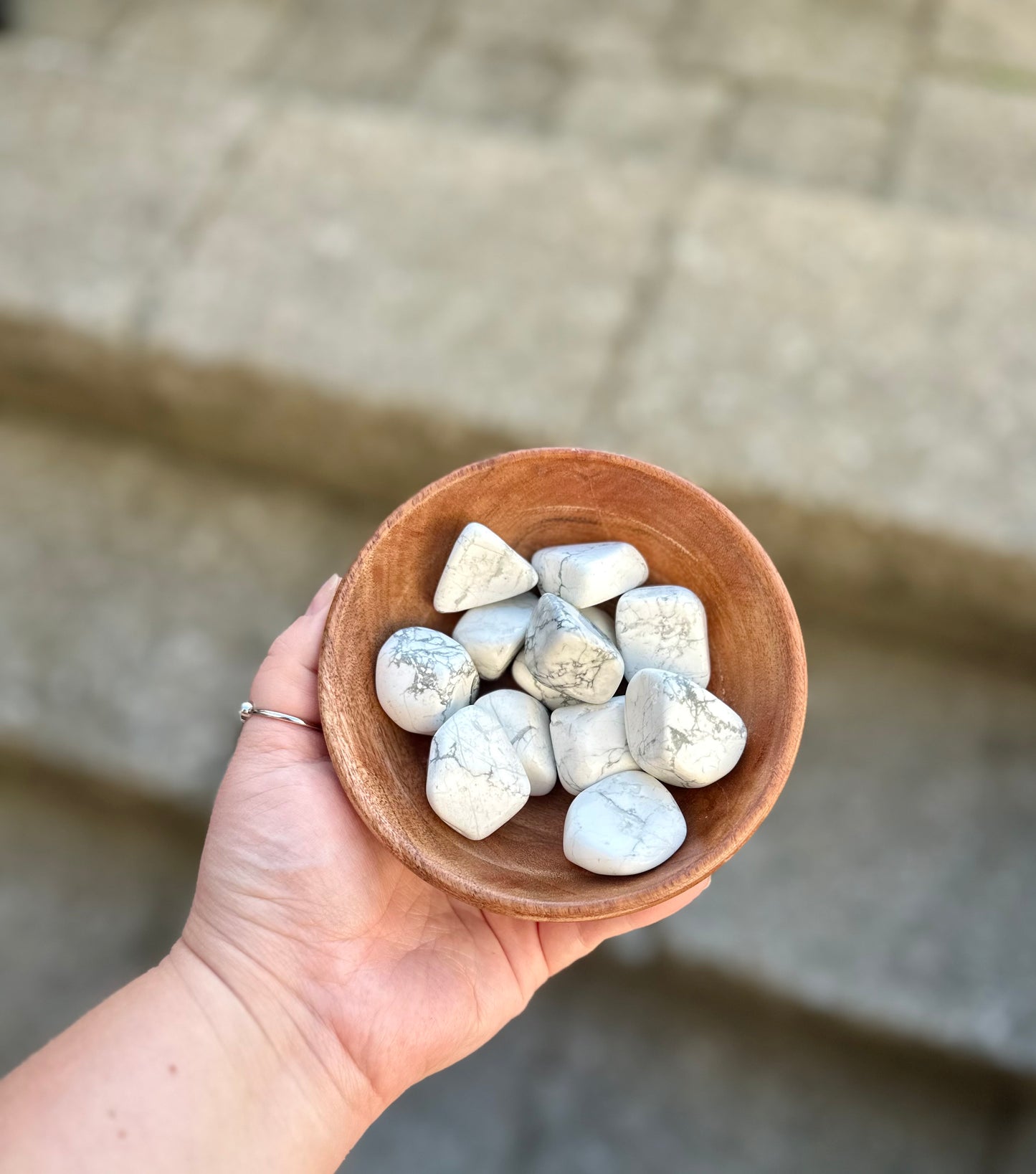 Howlite Tumble