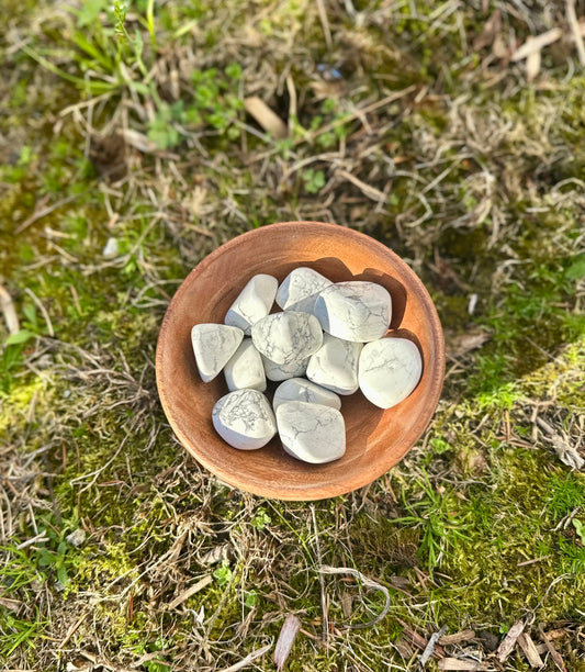 Howlite Tumble