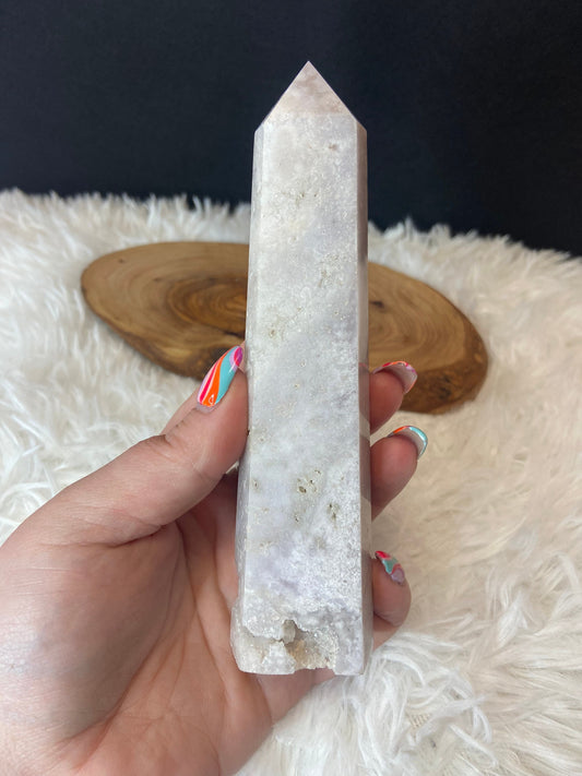Lavender Flower Agate Tower